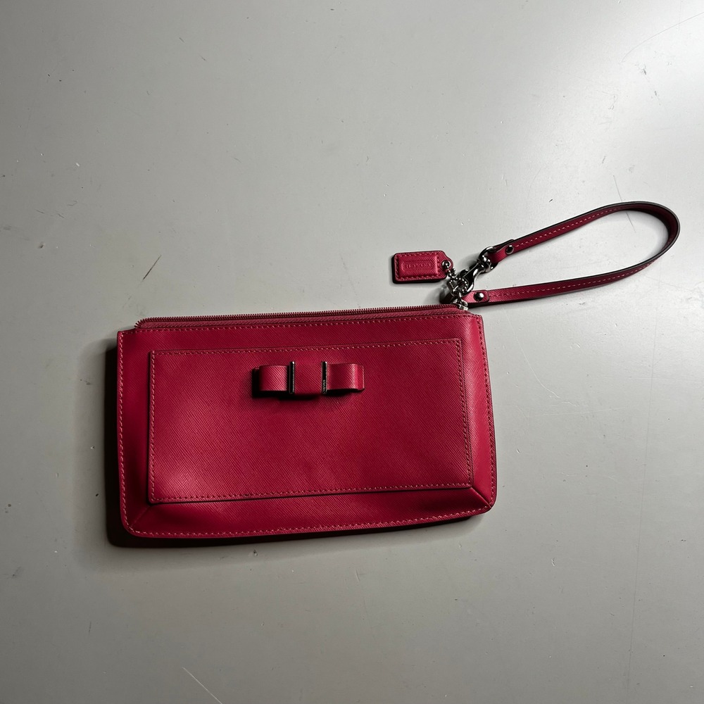 Coach Pink Crossgrain Leather Bow Wristlet Wallet Pouch F53312 Pink Silver